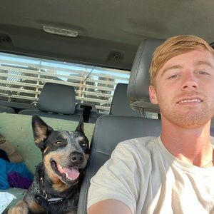 Meet your Posher, Devin